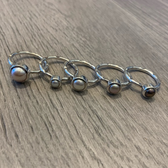 sliver and pearls rings - Picture 7 of 8